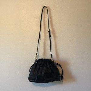 🔴Zara crossbody Cinch Bag
